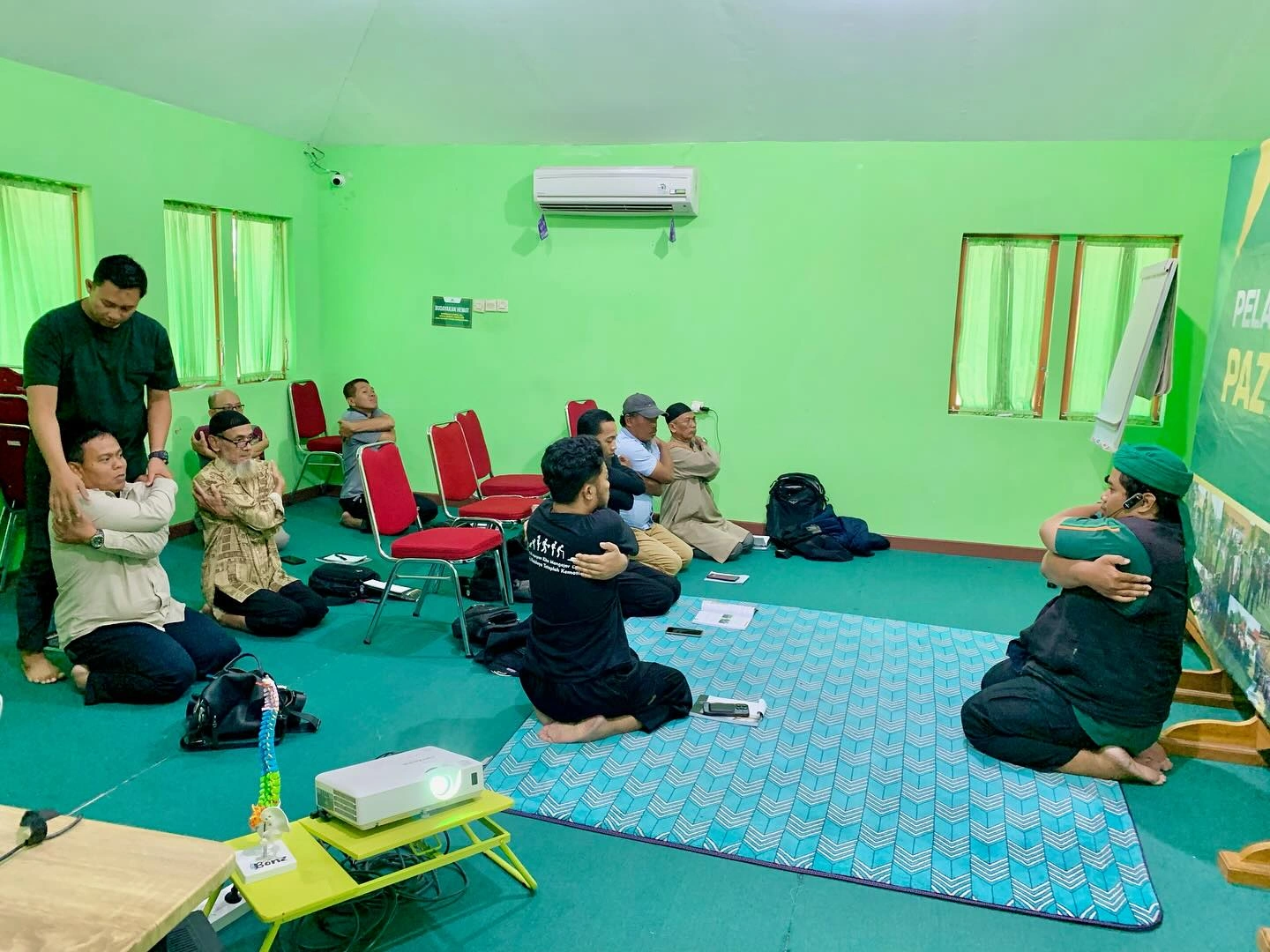 Pilihan Pengobatan Alternatif untuk Stroke, Cerebral Palsy, Anxiety, dan Benjolan Payudara di Jombang
