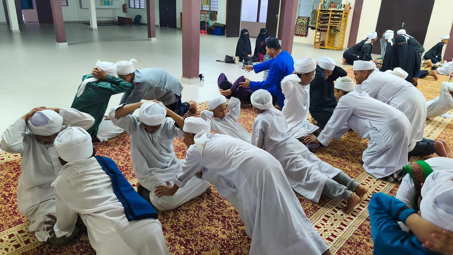 Tempat Terapi Syaraf Kejepit, Anxiety, Asam Urat, dan Benjolan Payudara Terbaik di Kabupaten Pekalongan