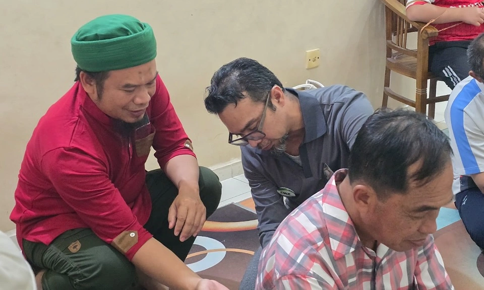 Terapi Pengobatan untuk Asam Urat, Hipertensi, Diabetes, dan Benjolan Payudara di Kota Yogyakarta