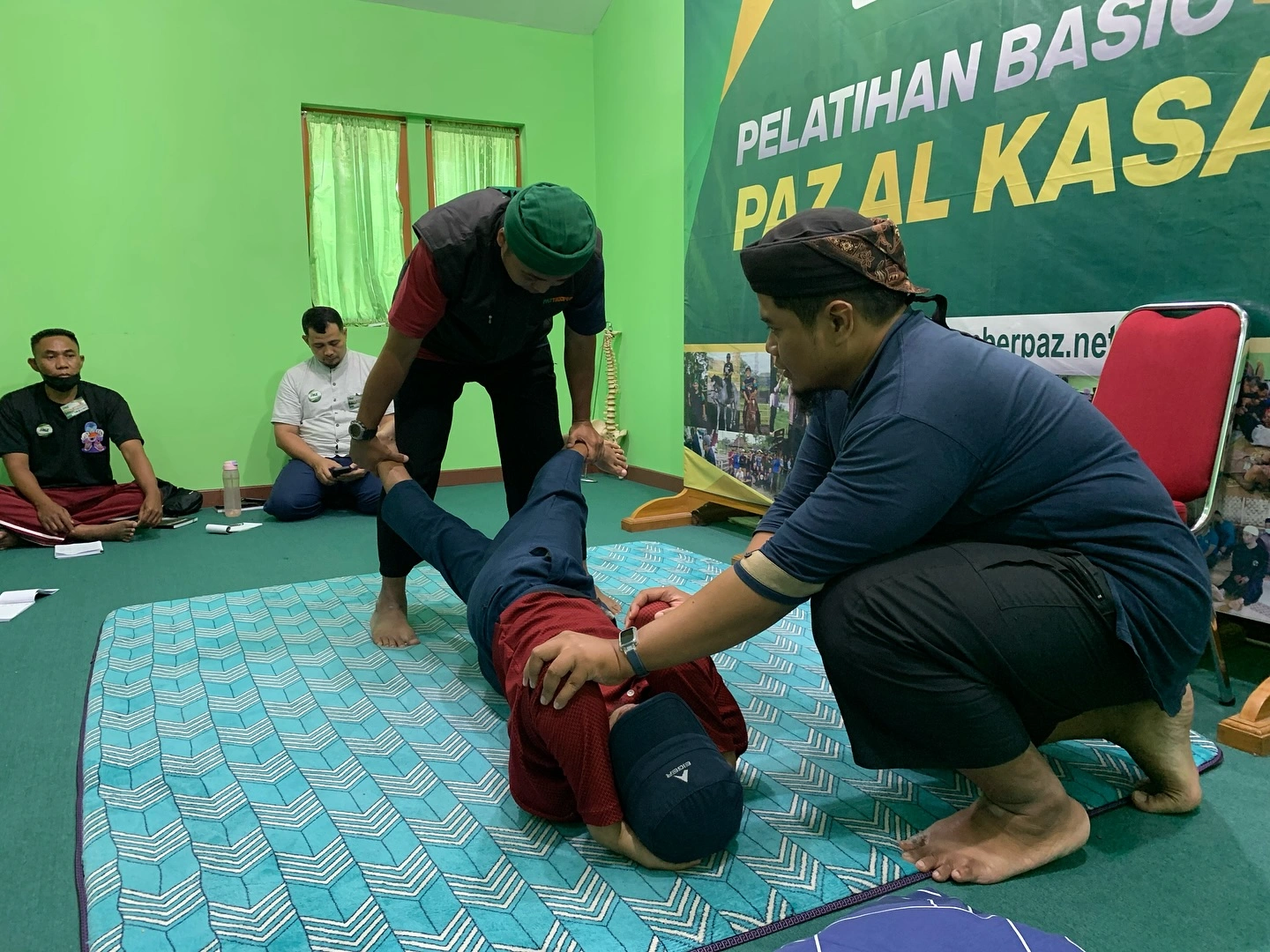 Pemulihan Saraf Kejepit, Anxiety dan Hipertensi di Kota Batam dengan Terapi PAZ Al Kasaw
