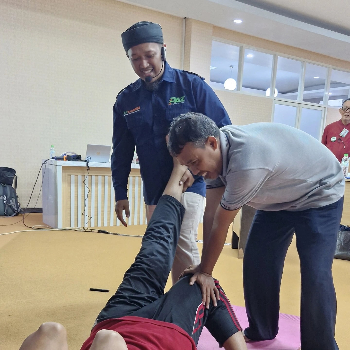 Solusi Alami Atasi Syaraf Kejepit, Anxiety, Asam Urat, dan Hipertensi di Kab. Pasaman dengan Terapi PAZ Al Kasaw